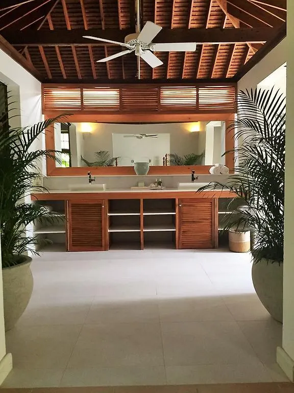 Idle Awhile Villas Negril 5*,